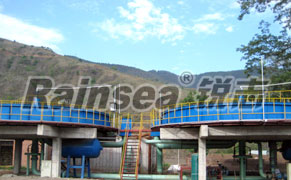 ��Ч�\�Ӛ⸡�C